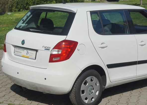 Skoda Fabia cena 17000 przebieg: 157000, rok produkcji 2009 z Bogatynia małe 667